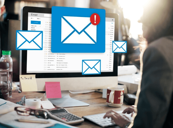 Configuração de Emails Personalizados